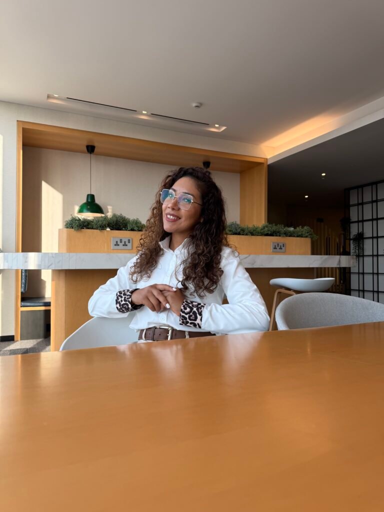 Amr, a student from Saudi Arabia, joined Florencia’s storytelling-based Spanish classes twice a week for six months — flexible scheduling around his own timetable.